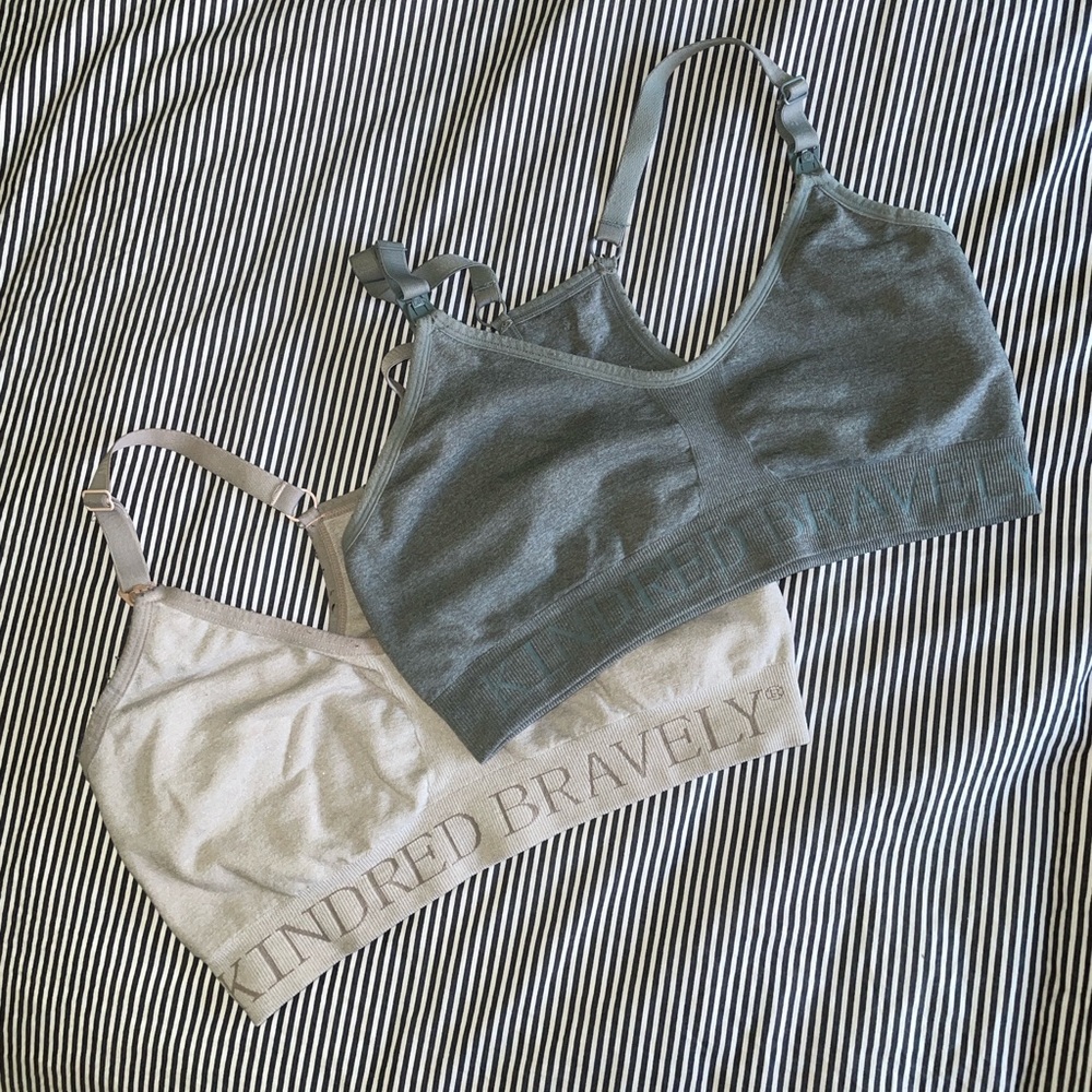 Kindred Bravely Women's Nursing Breastfeeding Set - Gray and Cream